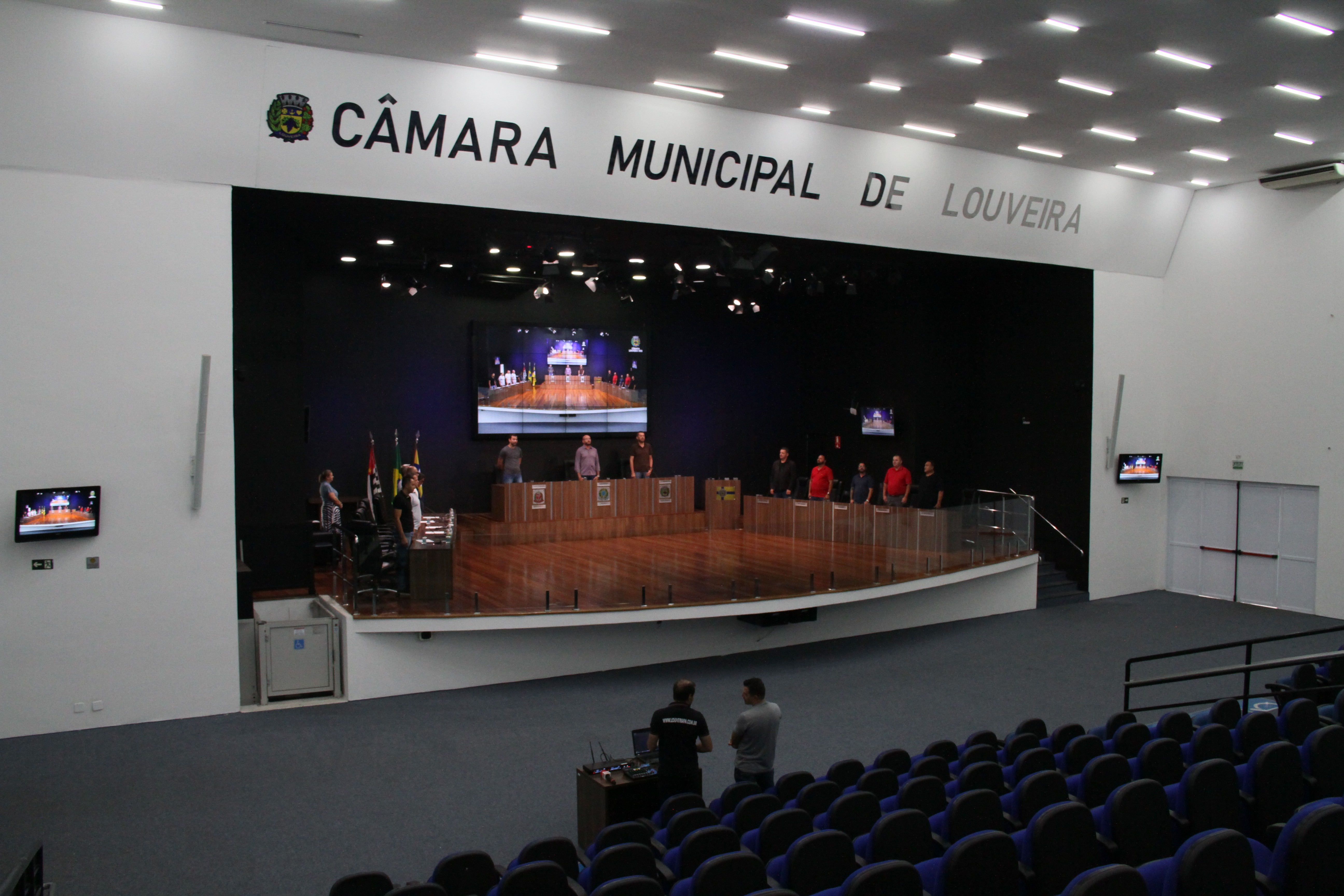 324615fc-953c-453e-ab45-4e87cc40f147