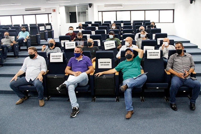 Câmara faz reunião entre eleitos para definir cerimônia de posse