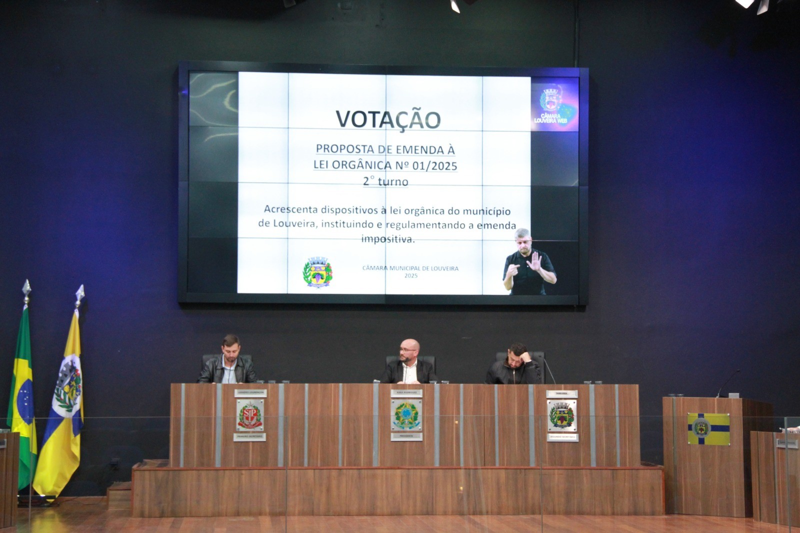 Emenda impositiva é aprovada por vereadores de Louveira