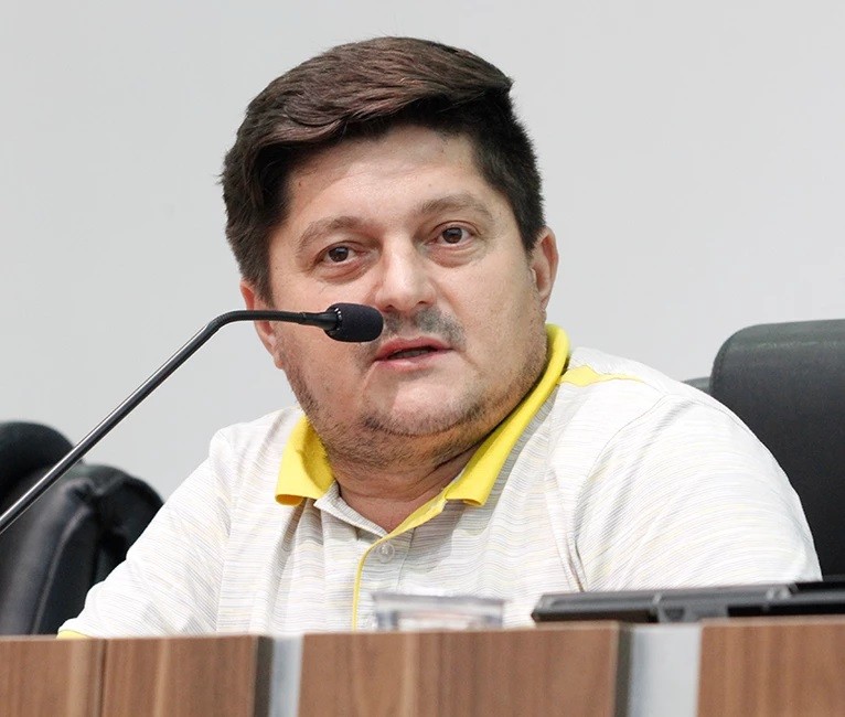 MOMENTO TRIBUNA: Rodrigão fala de ofícios enviados ao Executivo