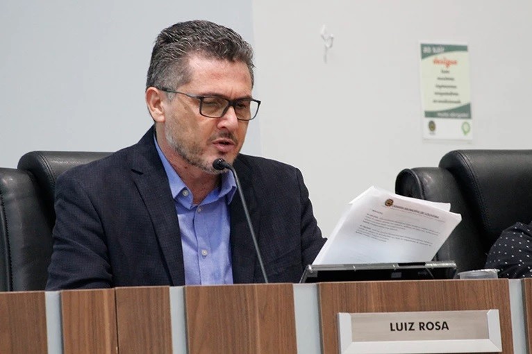 MOMENTO TRIBUNA: Luiz Rosa defende higienização mais intensa no transporte coletivo