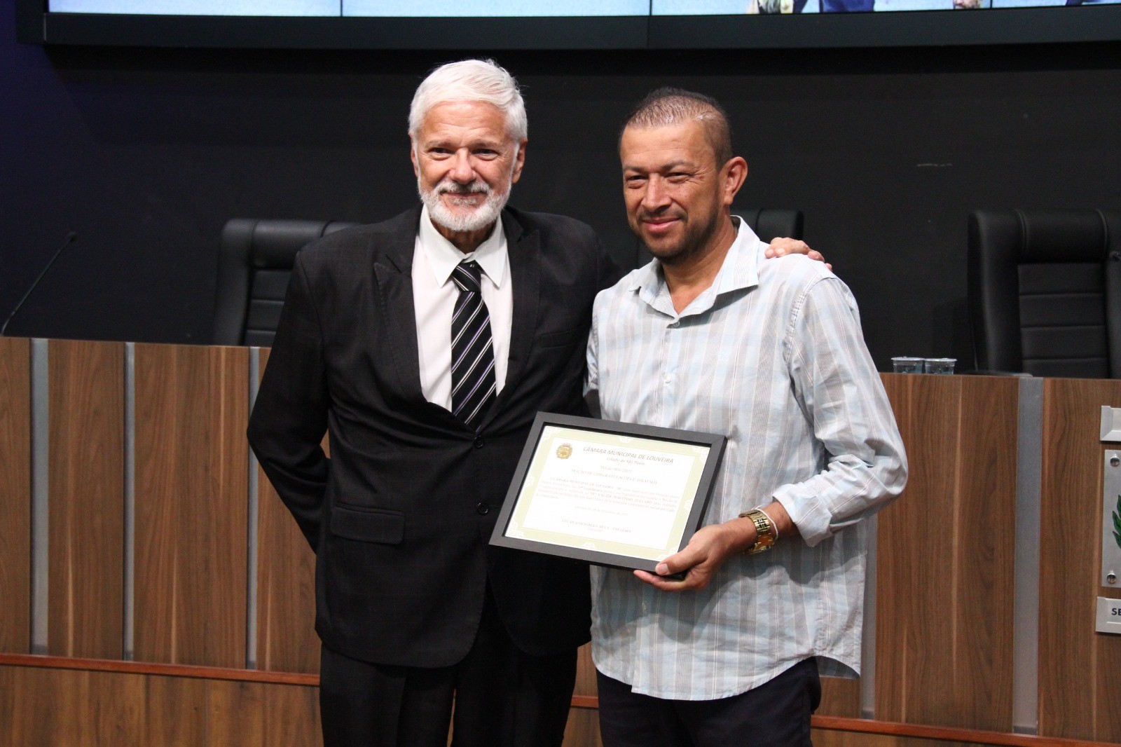 Advogado Valter Zuccaro é homenageado na Câmara