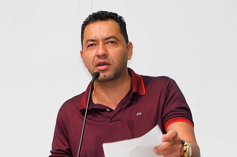 MOMENTO TRIBUNA Vereador Marquinhos do Leite critica rejeição de requerimentos